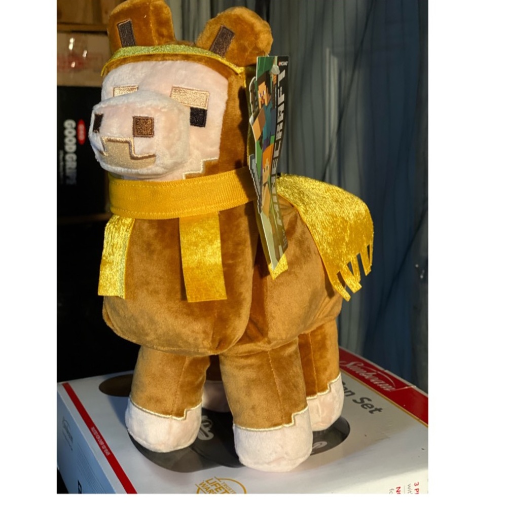 Minecraft 10 year anniversary llama 11" NWT